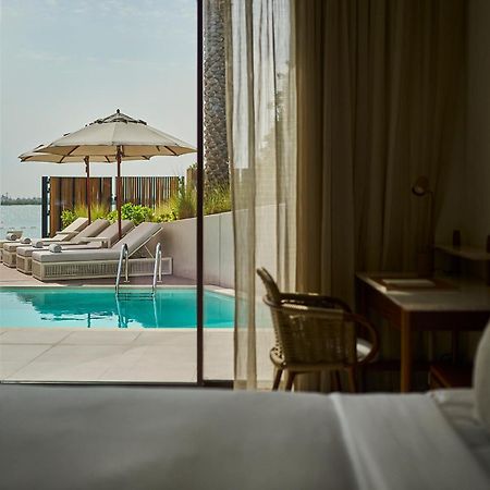 Erth Abu Dhabi Hotel Экстерьер фото