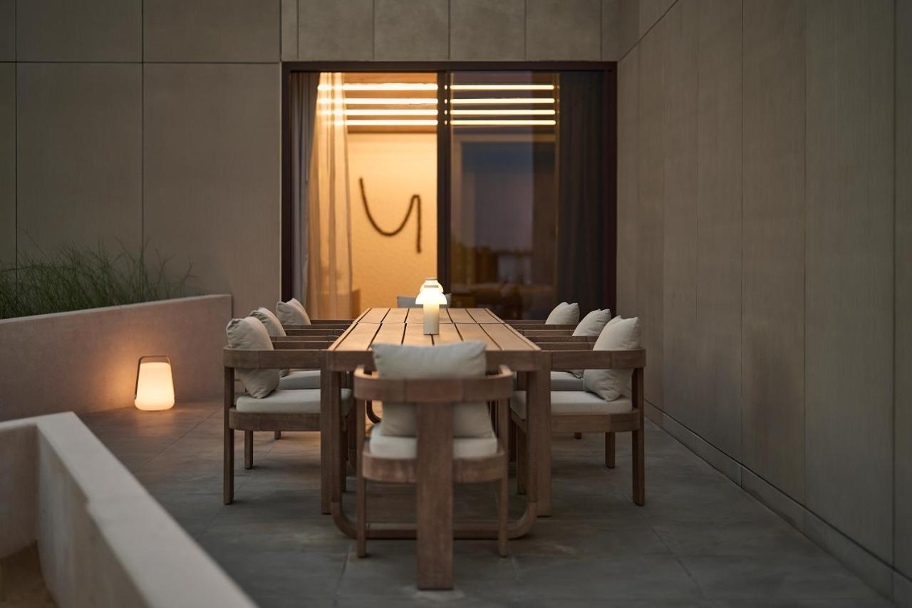 Erth Abu Dhabi Hotel Экстерьер фото