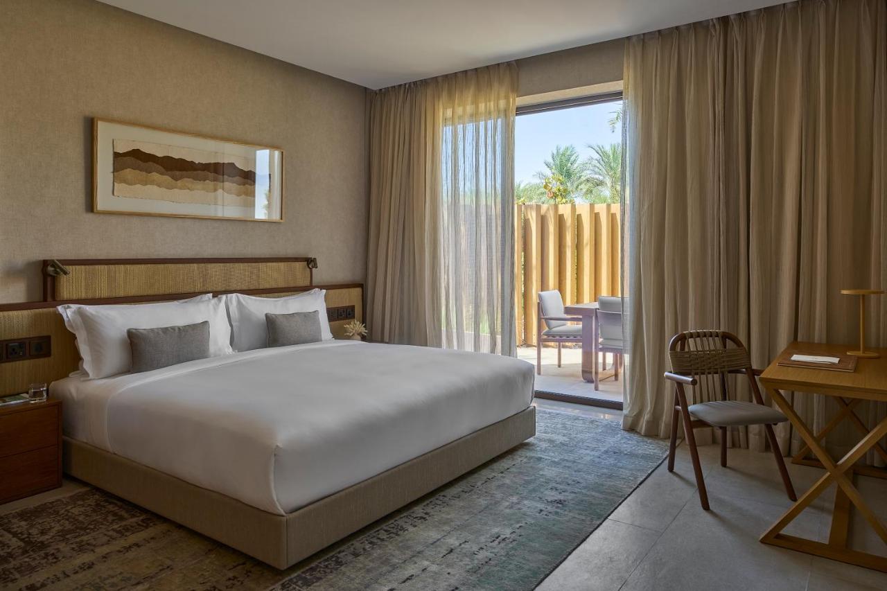Erth Abu Dhabi Hotel Экстерьер фото