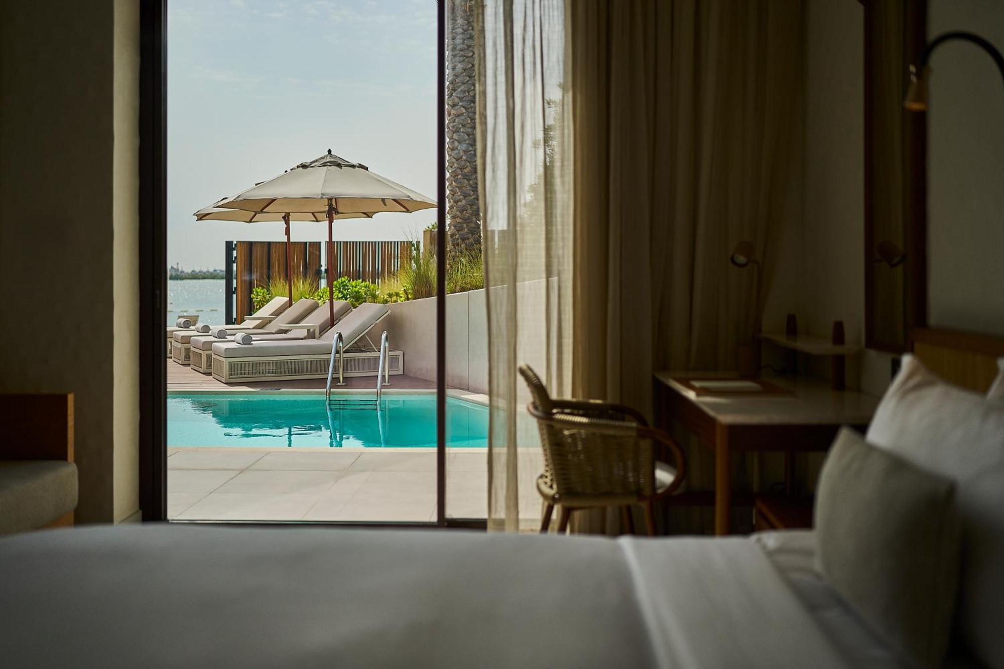 Erth Abu Dhabi Hotel Экстерьер фото