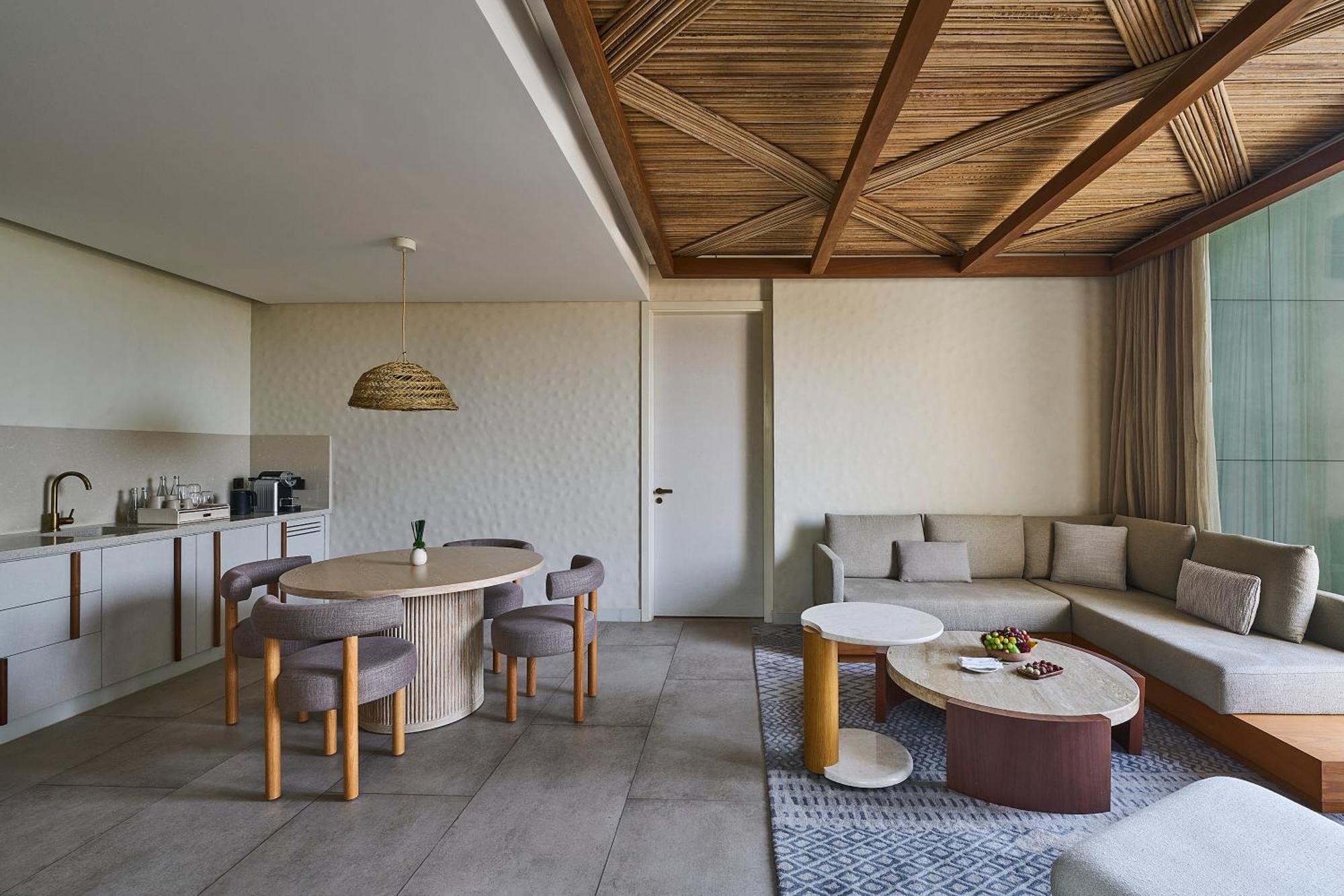 Erth Abu Dhabi Hotel Экстерьер фото